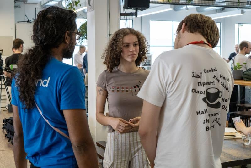PauseCon London attendees in discussion